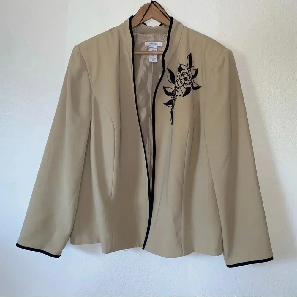 Dressbarn Woman Open Blazer in‎ Tan Size 22W